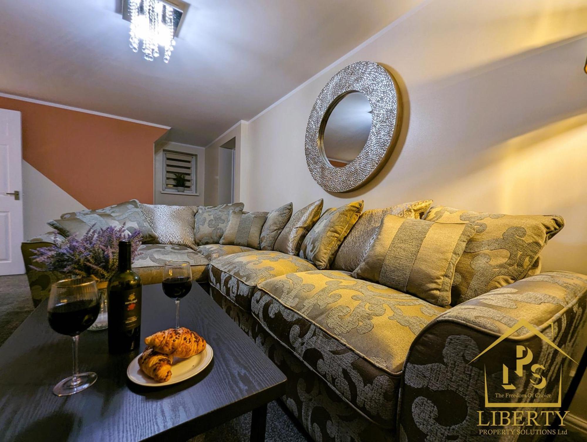 6 Guests * 4 Bedroom * Free Wi-Fi *Huntingdon Esterno foto