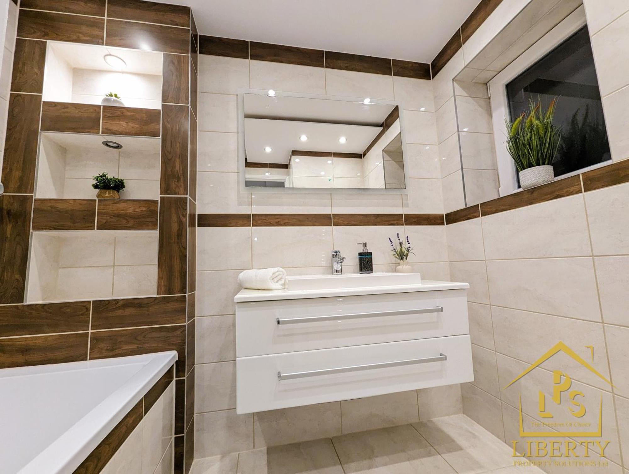 6 Guests * 4 Bedroom * Free Wi-Fi *Huntingdon Esterno foto