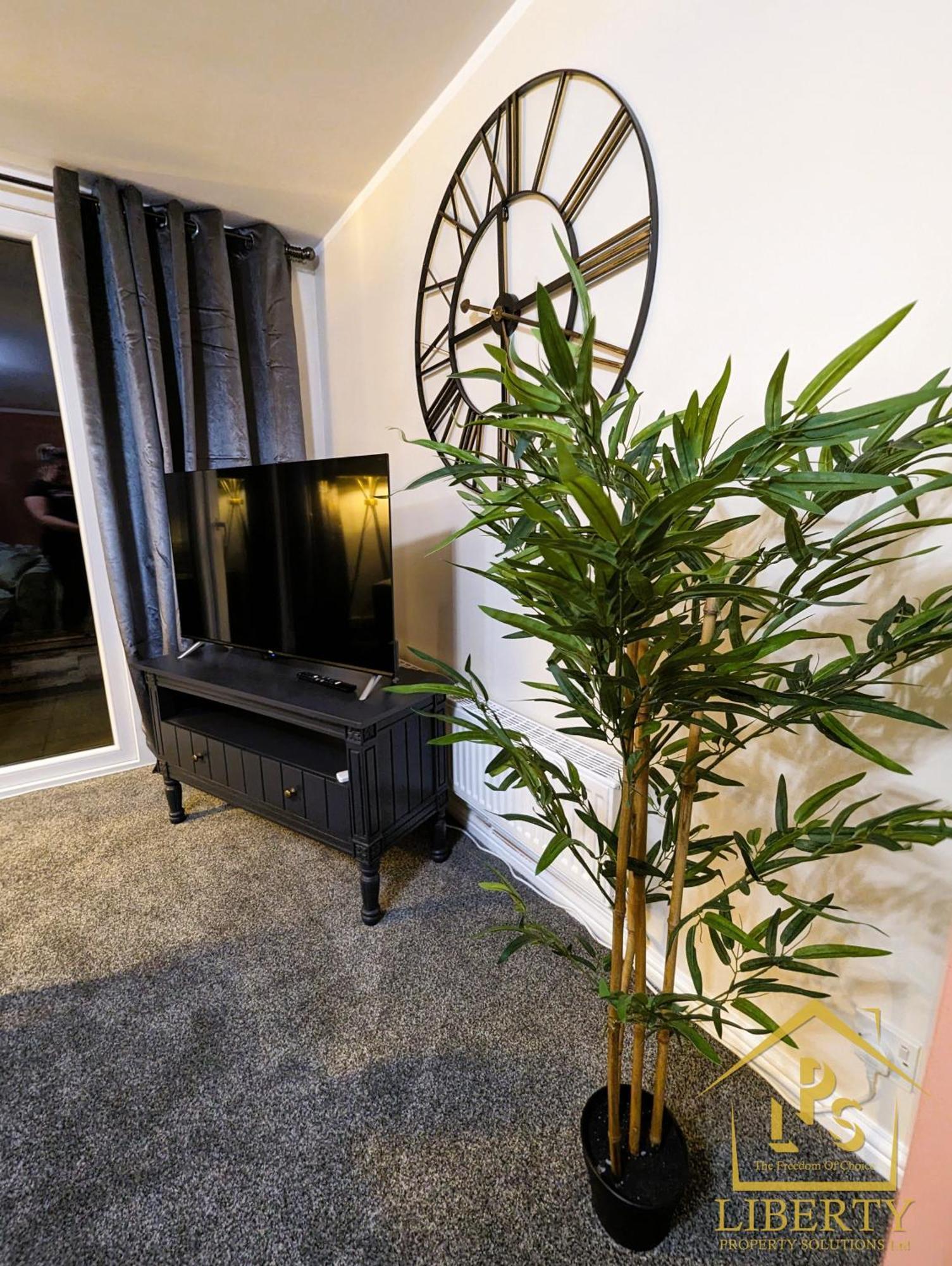 6 Guests * 4 Bedroom * Free Wi-Fi *Huntingdon Esterno foto
