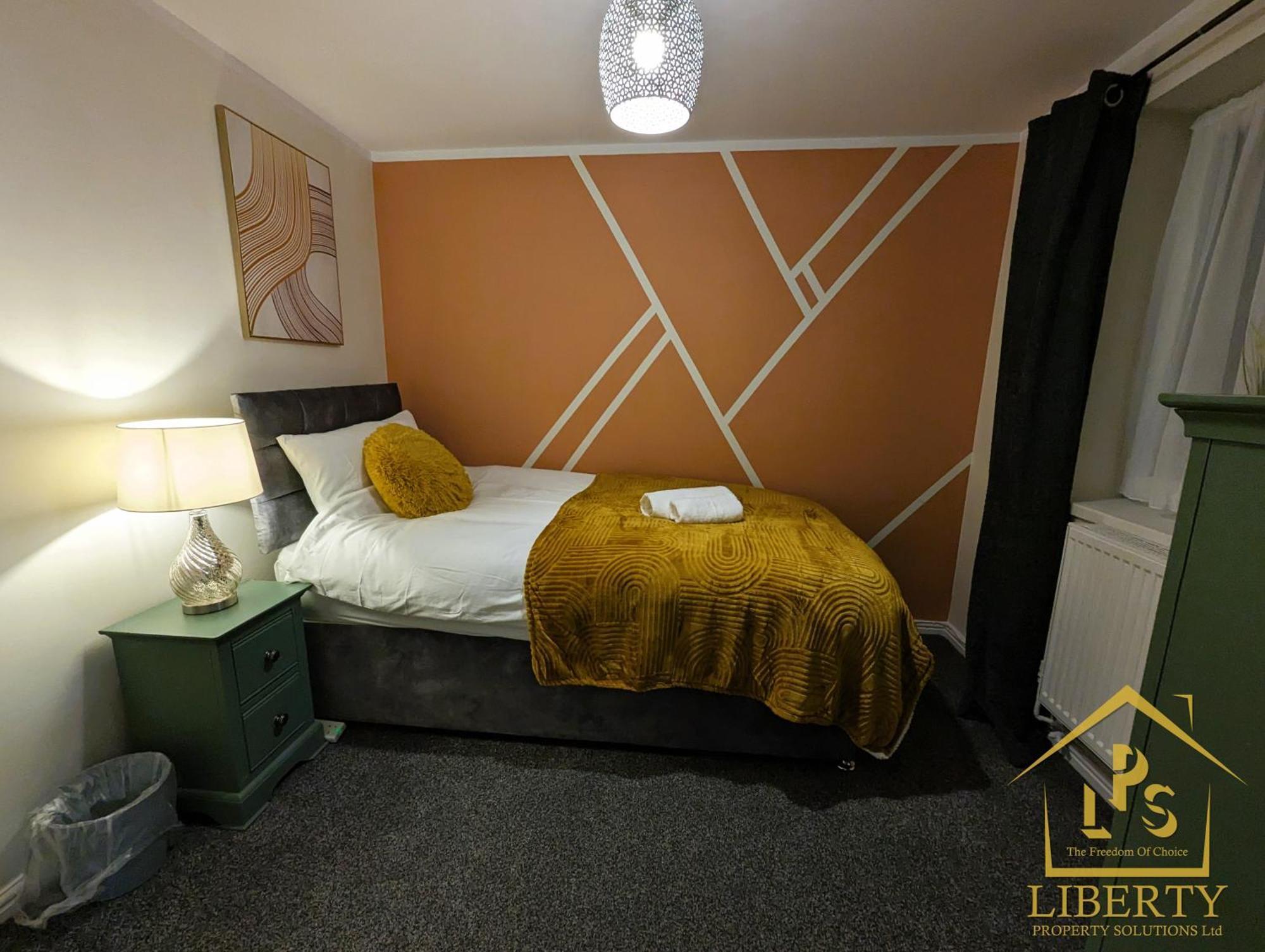 6 Guests * 4 Bedroom * Free Wi-Fi *Huntingdon Esterno foto
