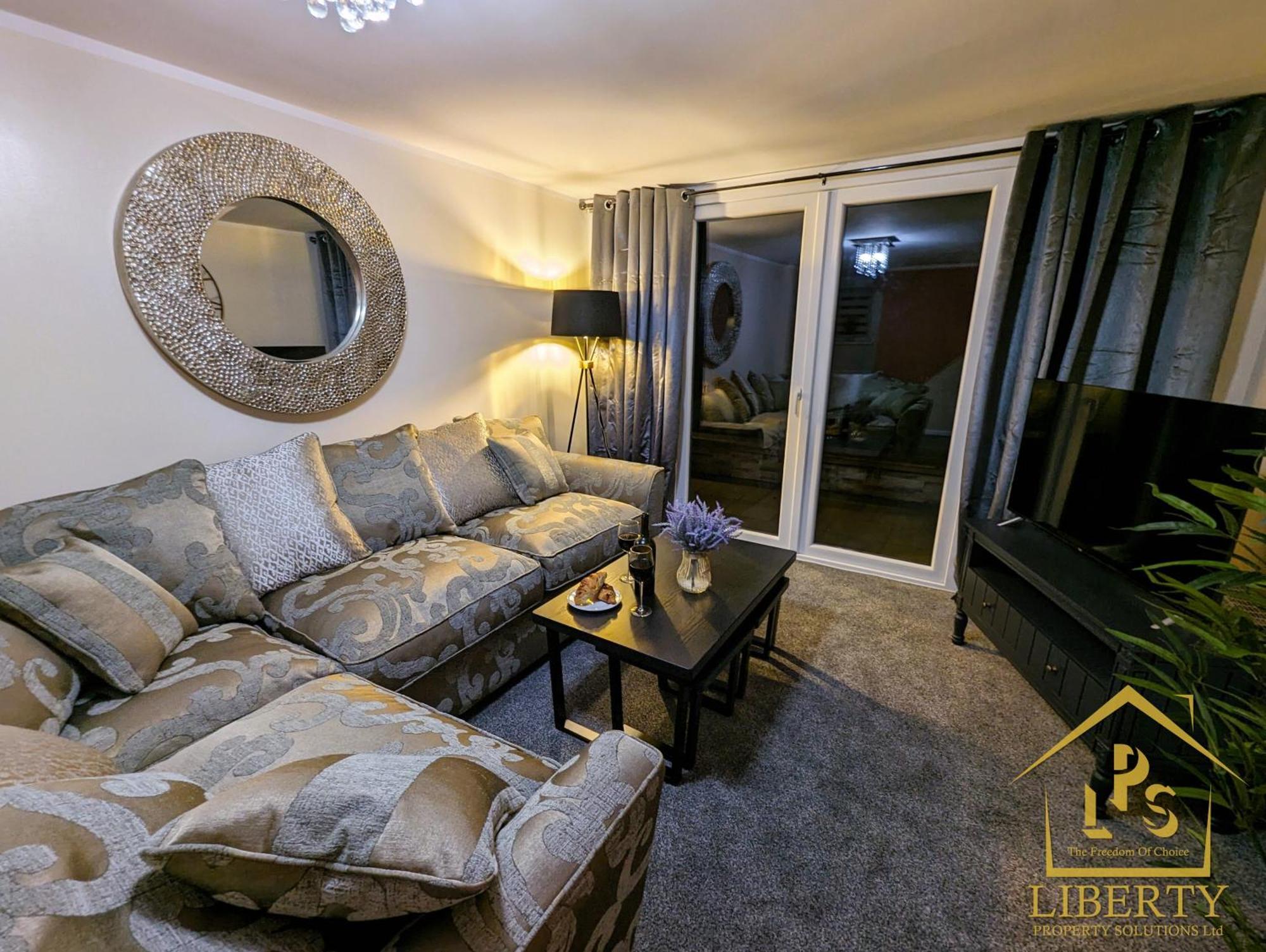 6 Guests * 4 Bedroom * Free Wi-Fi *Huntingdon Esterno foto