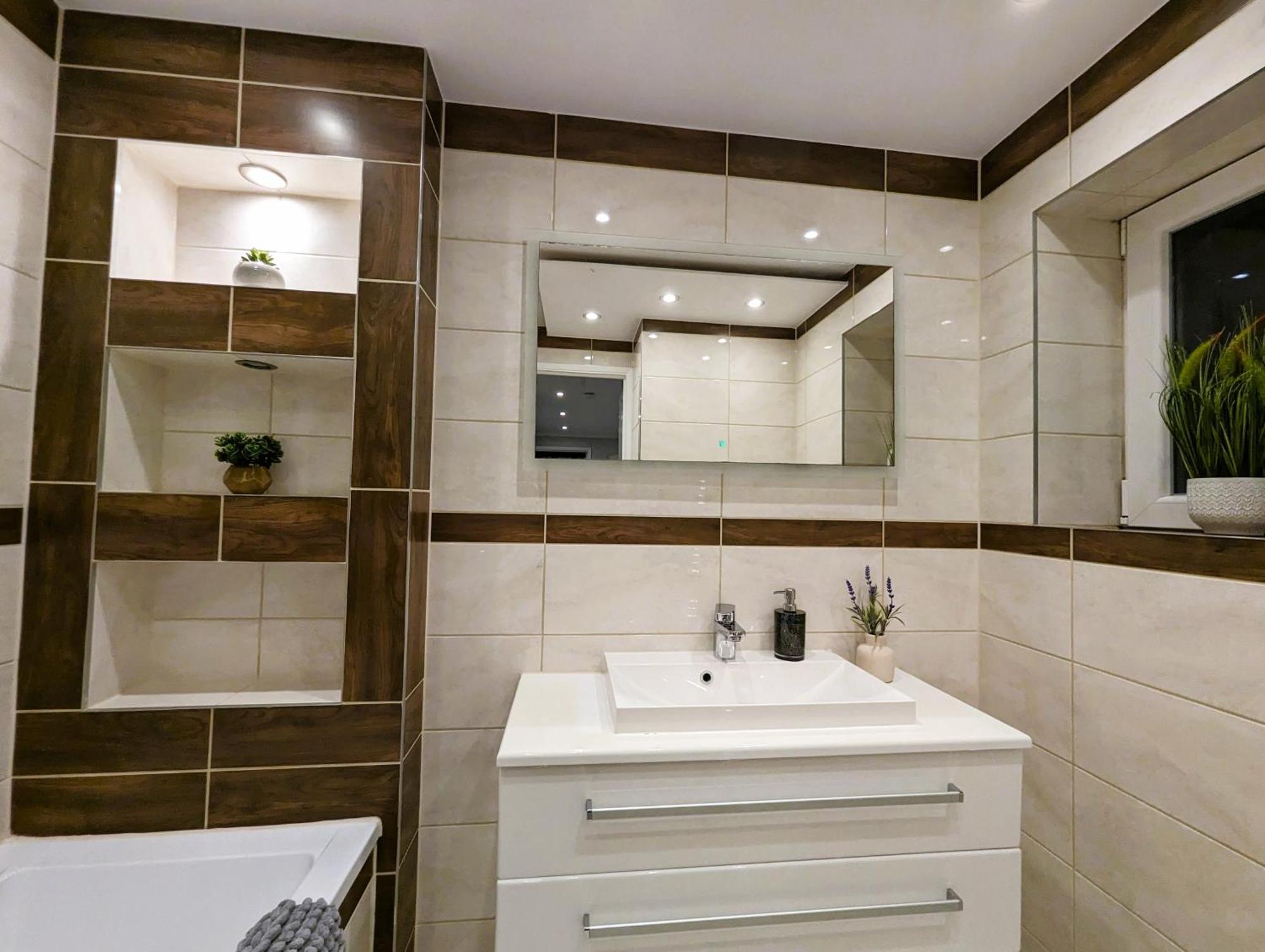 6 Guests * 4 Bedroom * Free Wi-Fi *Huntingdon Esterno foto