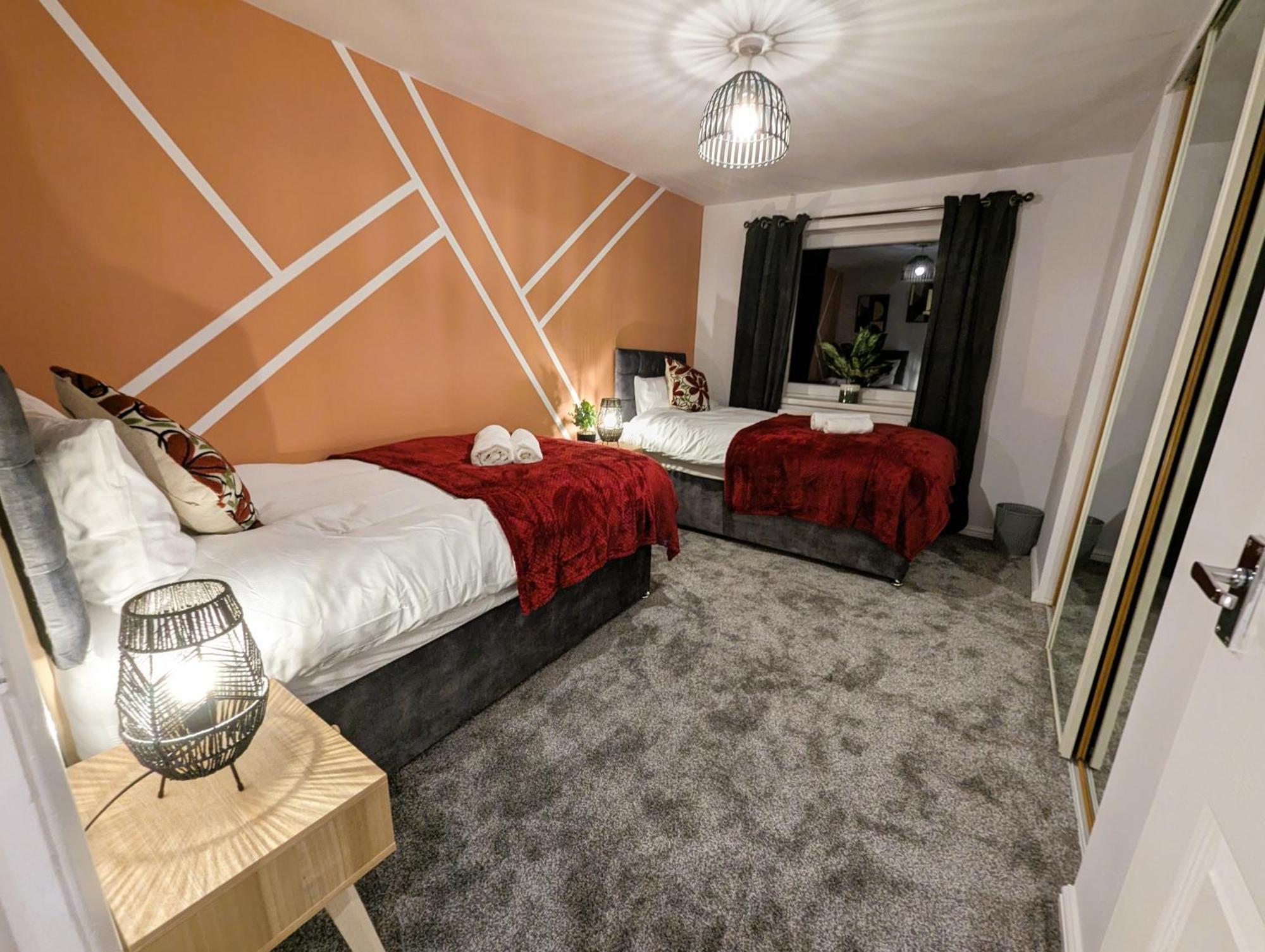 6 Guests * 4 Bedroom * Free Wi-Fi *Huntingdon Esterno foto